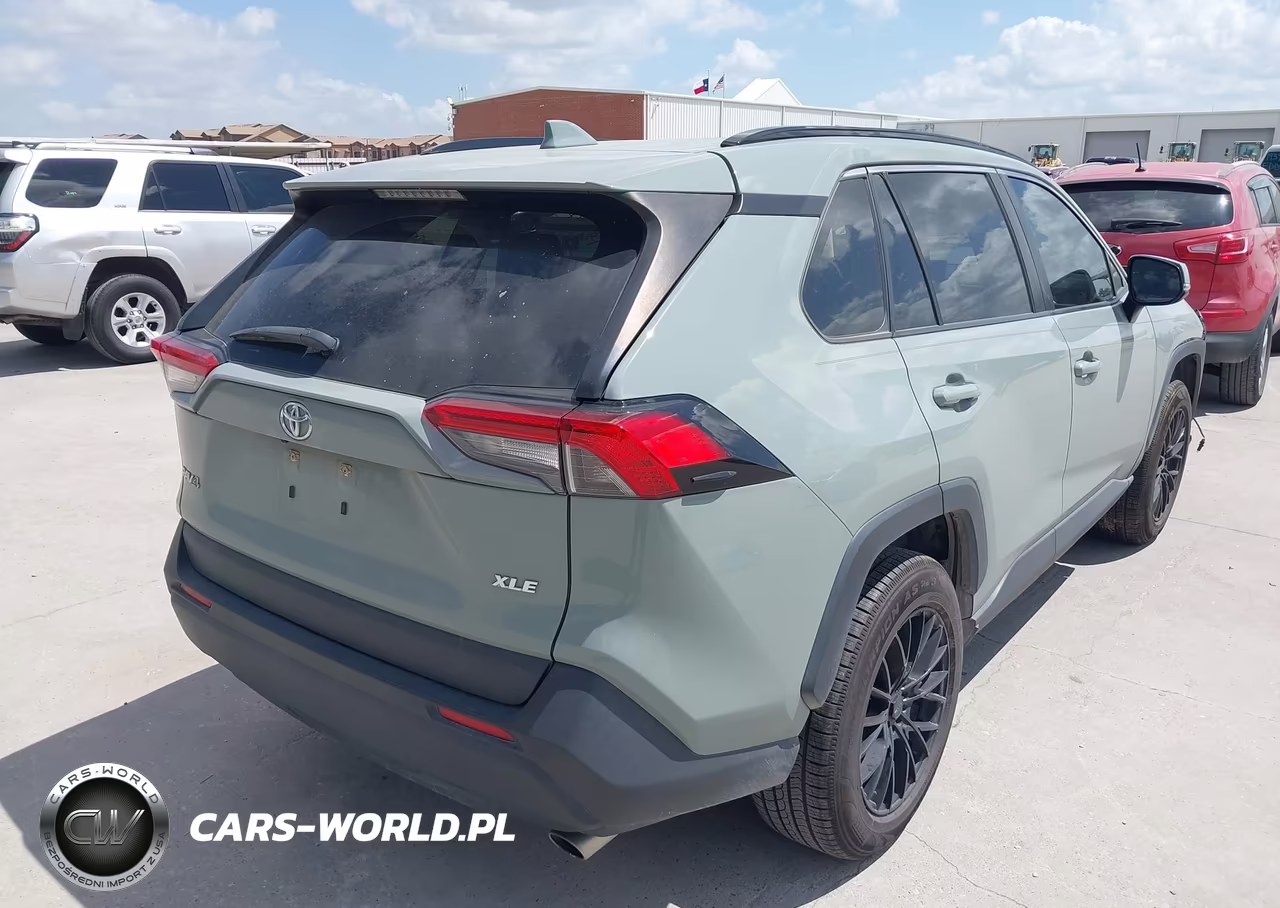 2021 Toyota Rav4 Xle VIN:JTMW1RFV1MD073925 - 4