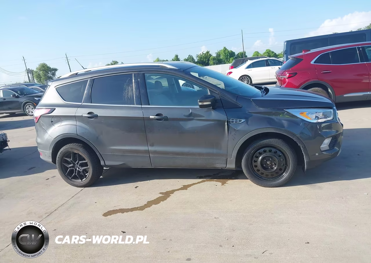 2018 Ford Escape Titanium VIN:1FMCU9J9XJUC89381 - 13