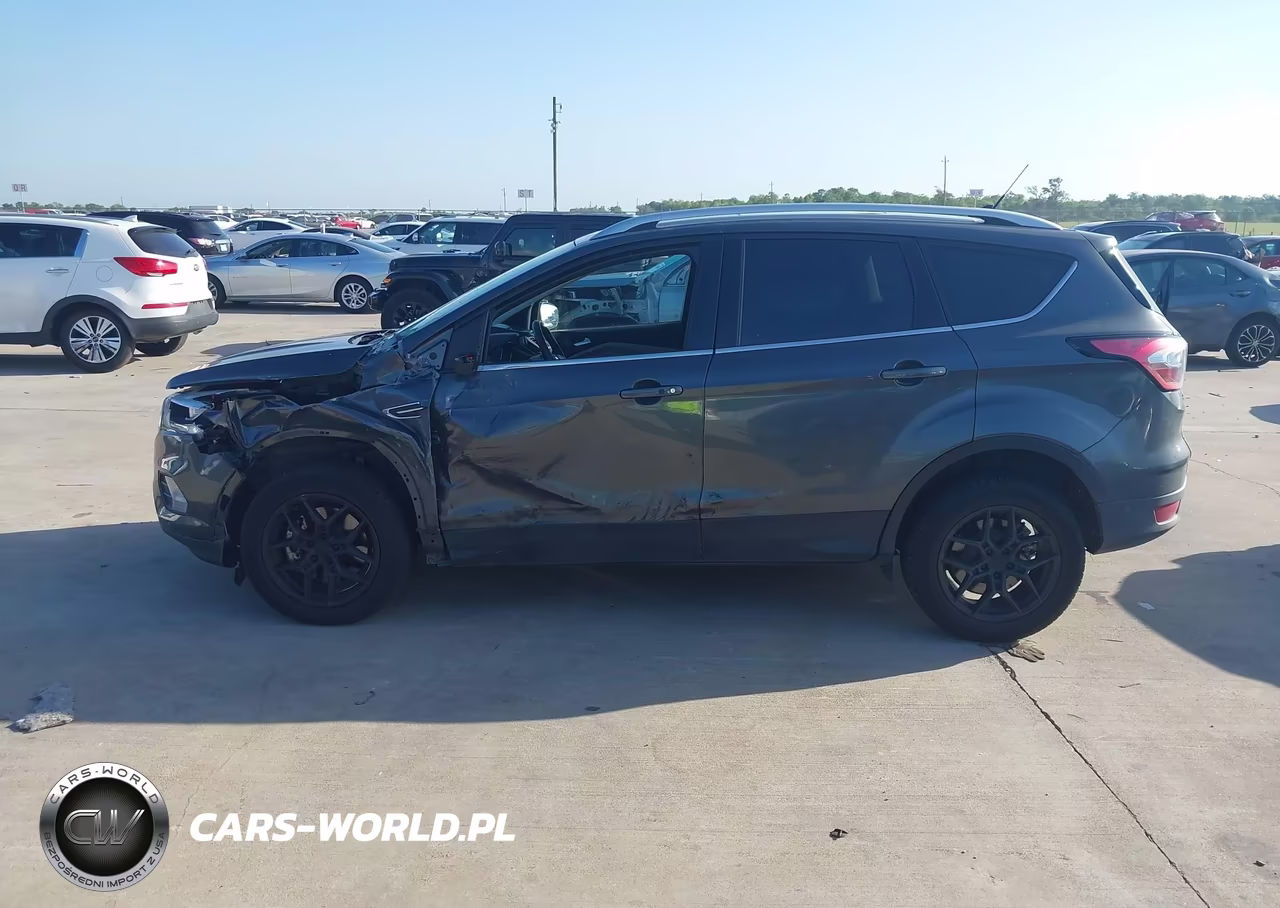 2018 Ford Escape Titanium VIN:1FMCU9J9XJUC89381 - 14