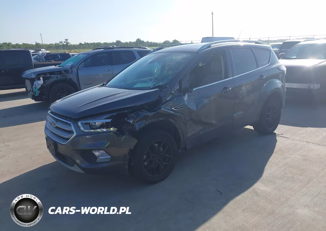 2018 Ford Escape Titanium VIN:1FMCU9J9XJUC89381 - 2