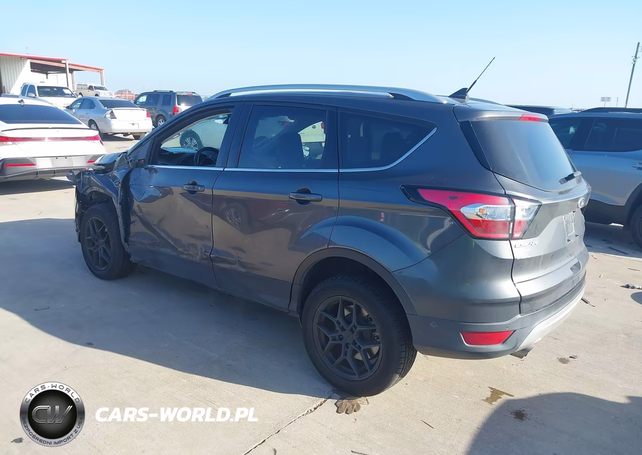 2018 Ford Escape Titanium VIN:1FMCU9J9XJUC89381 - 3