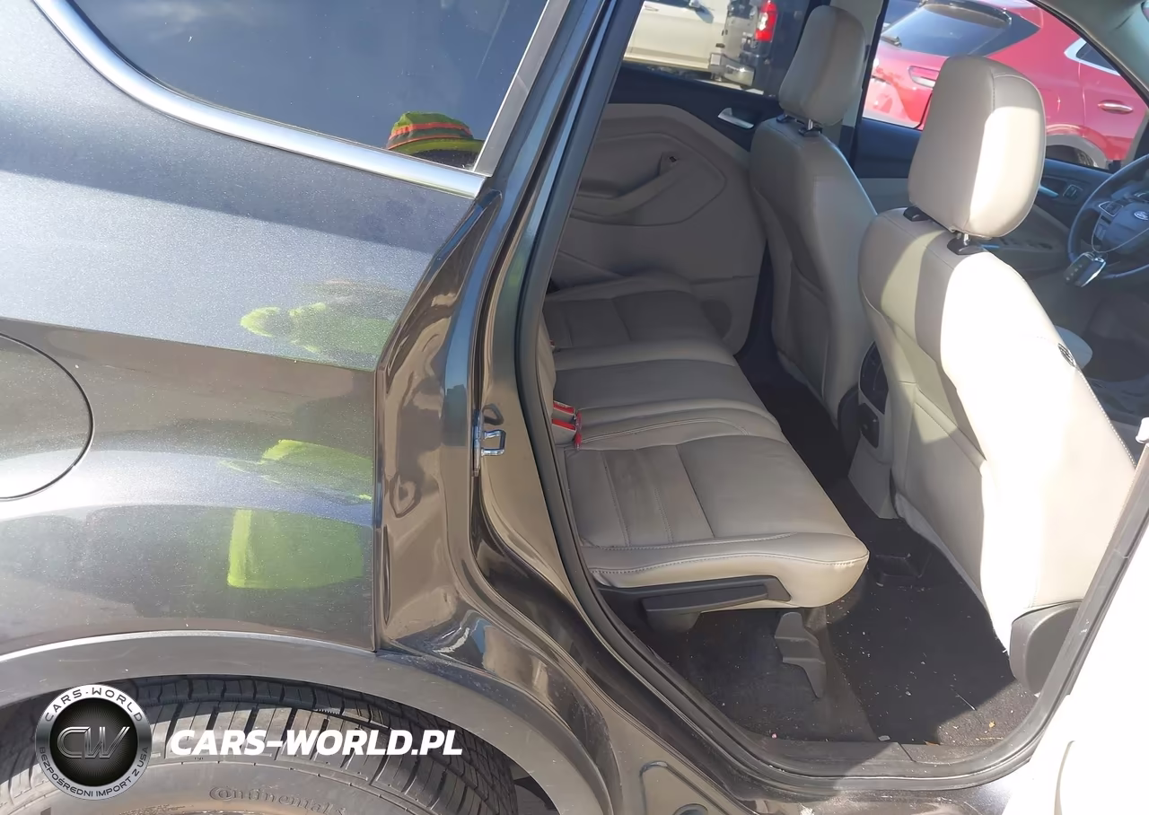 2018 Ford Escape Titanium VIN:1FMCU9J9XJUC89381 - 8