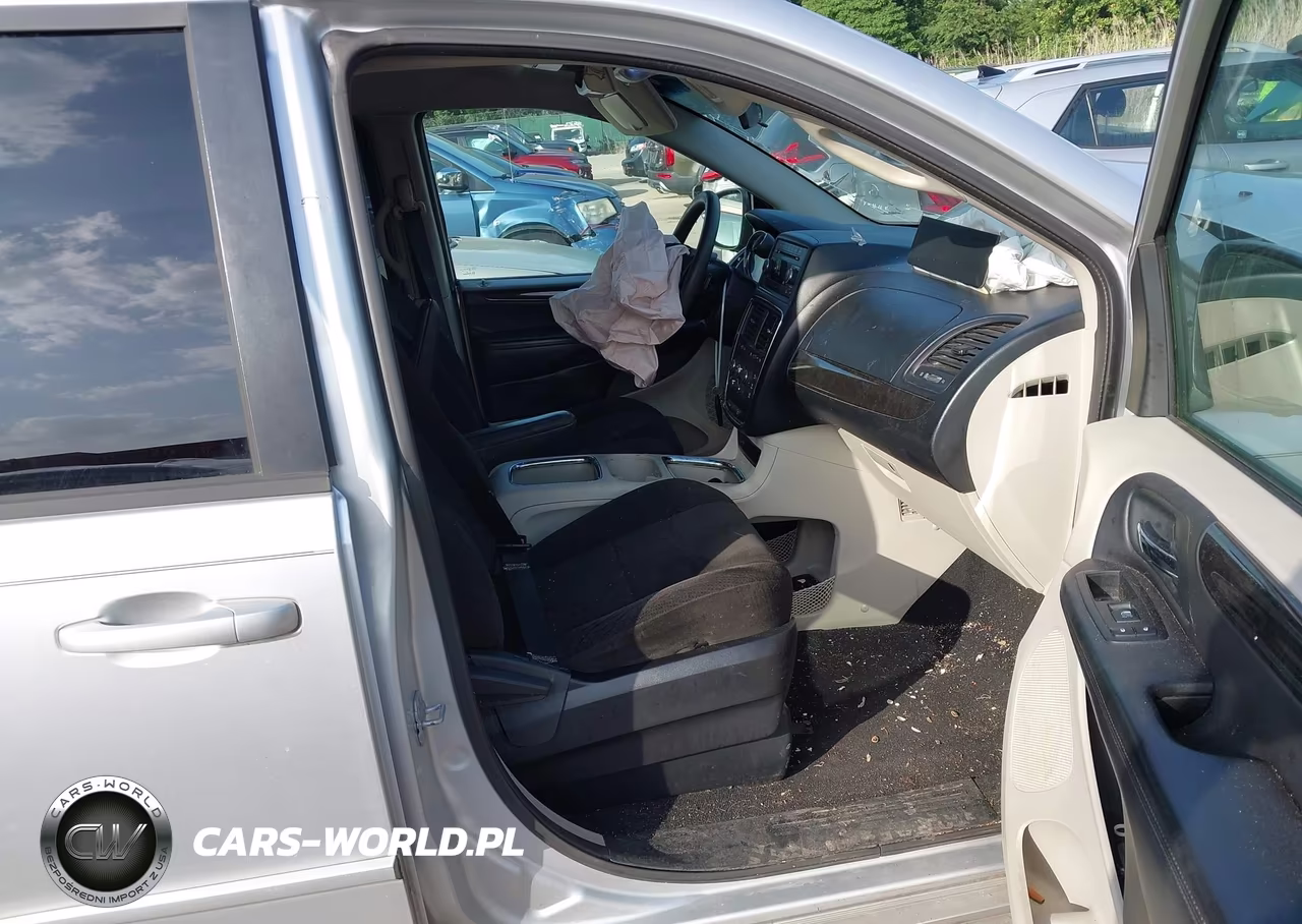 2012 Dodge Grand Caravan Sxt VIN:2C4RDGCG2CR323974 - 5
