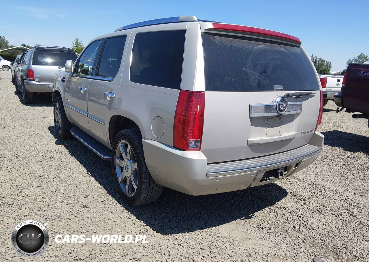 2008 Cadillac Escalade VIN:1GYFK63808R183765 - 3