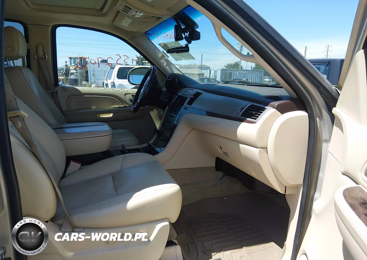 2008 Cadillac Escalade VIN:1GYFK63808R183765 - 5