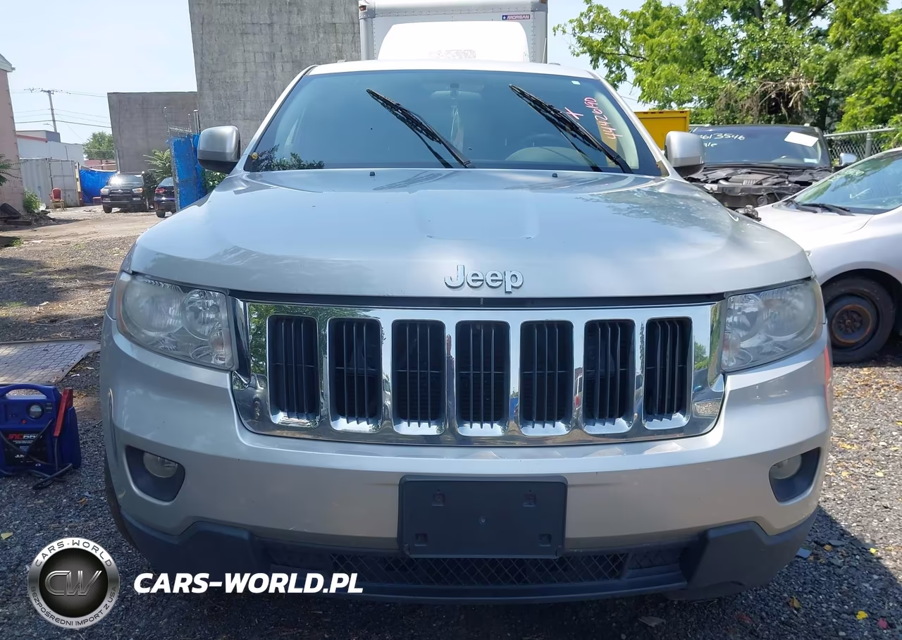 2013 Jeep Grand Cherokee Laredo VIN:1C4RJFAG5DC648361 - 13