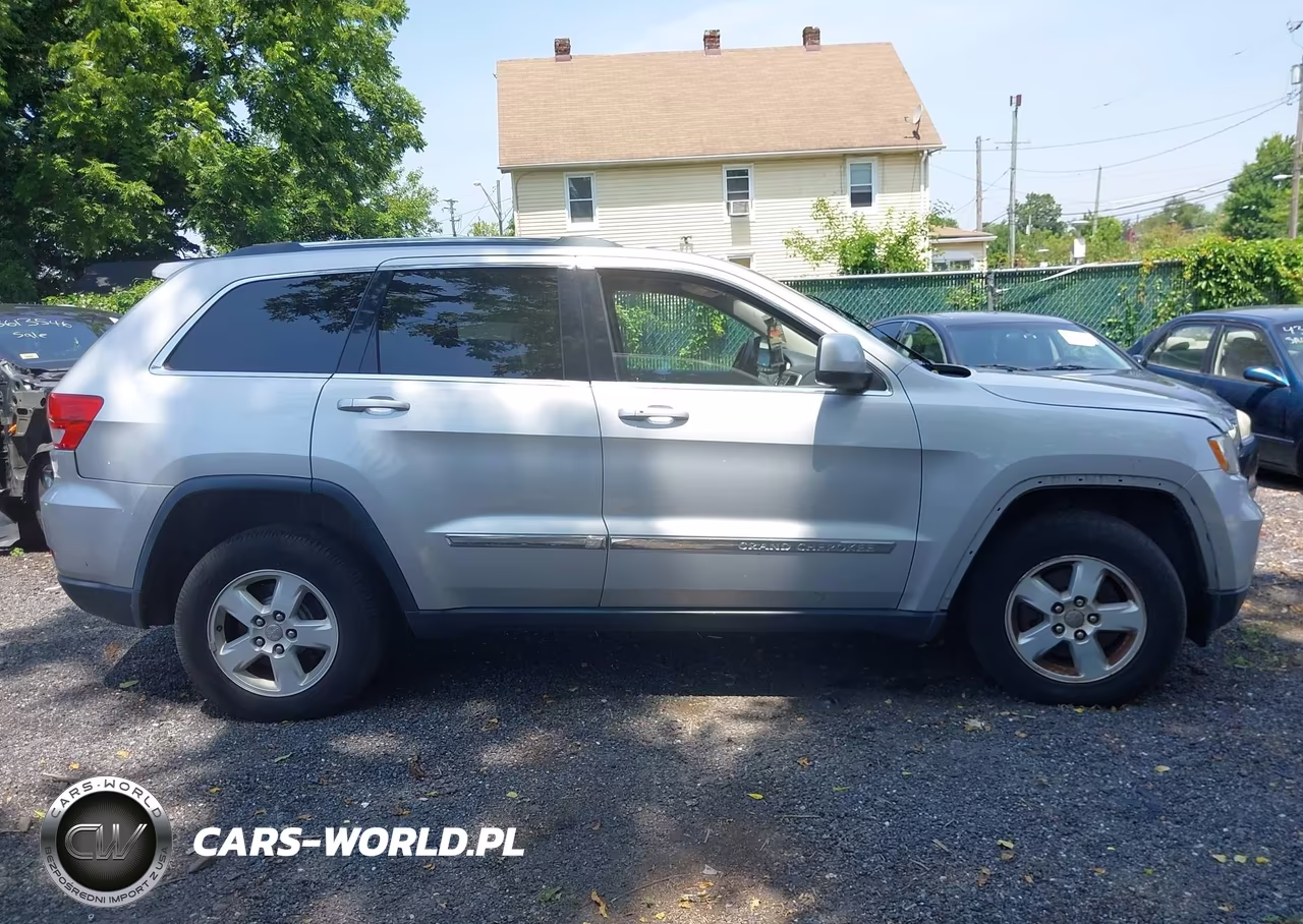 2013 Jeep Grand Cherokee Laredo VIN:1C4RJFAG5DC648361 - 14