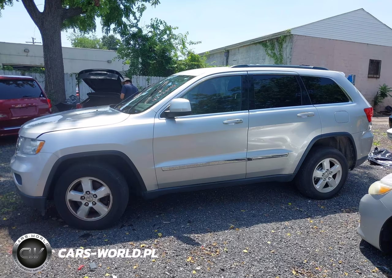 2013 Jeep Grand Cherokee Laredo VIN:1C4RJFAG5DC648361 - 15