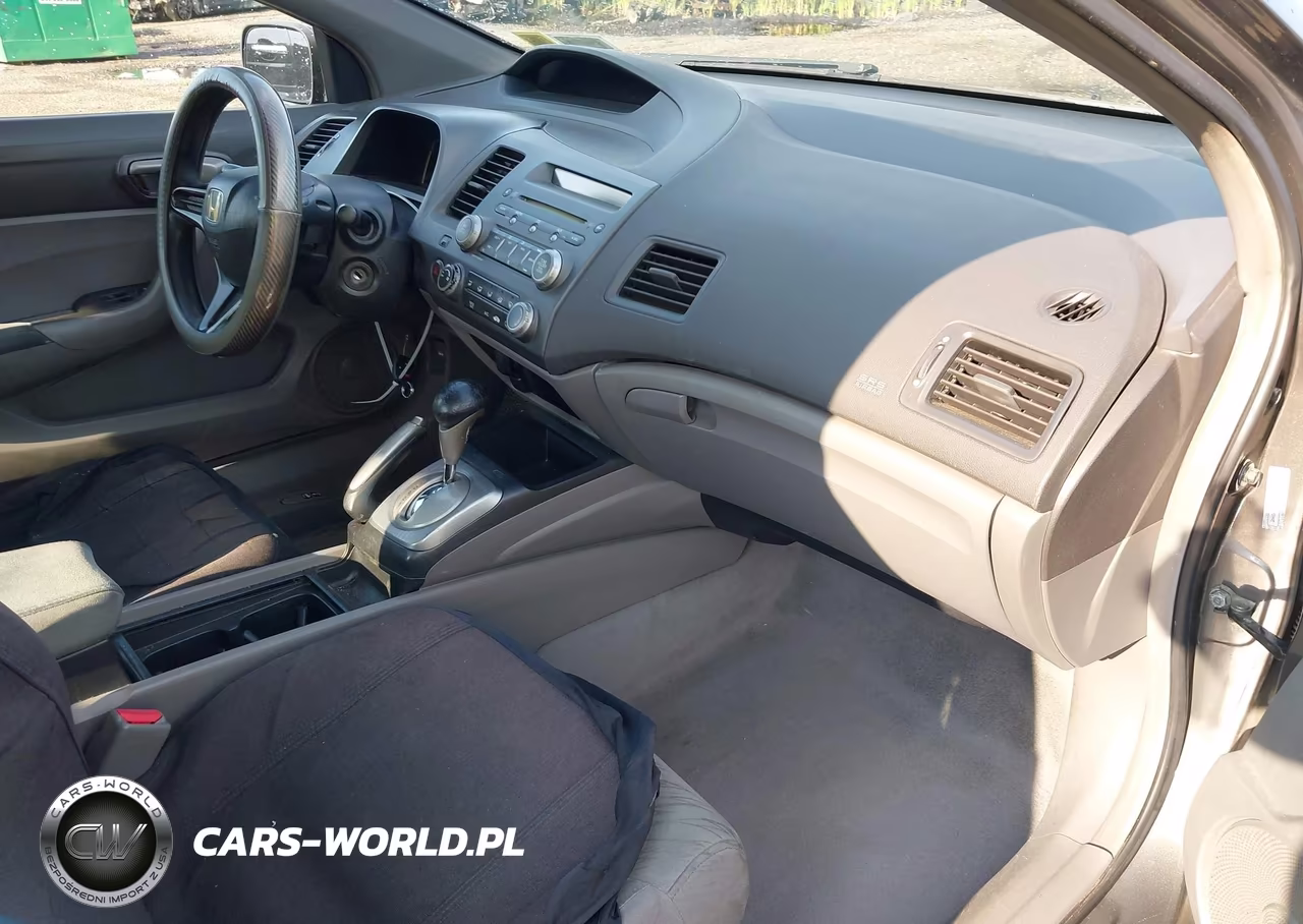 2007 Honda Civic Lx VIN:2HGFG126X7H570897 - 5