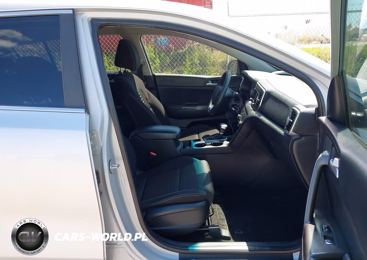 2018 Kia Sportage Lx VIN:KNDPMCAC7J7315920 - 5
