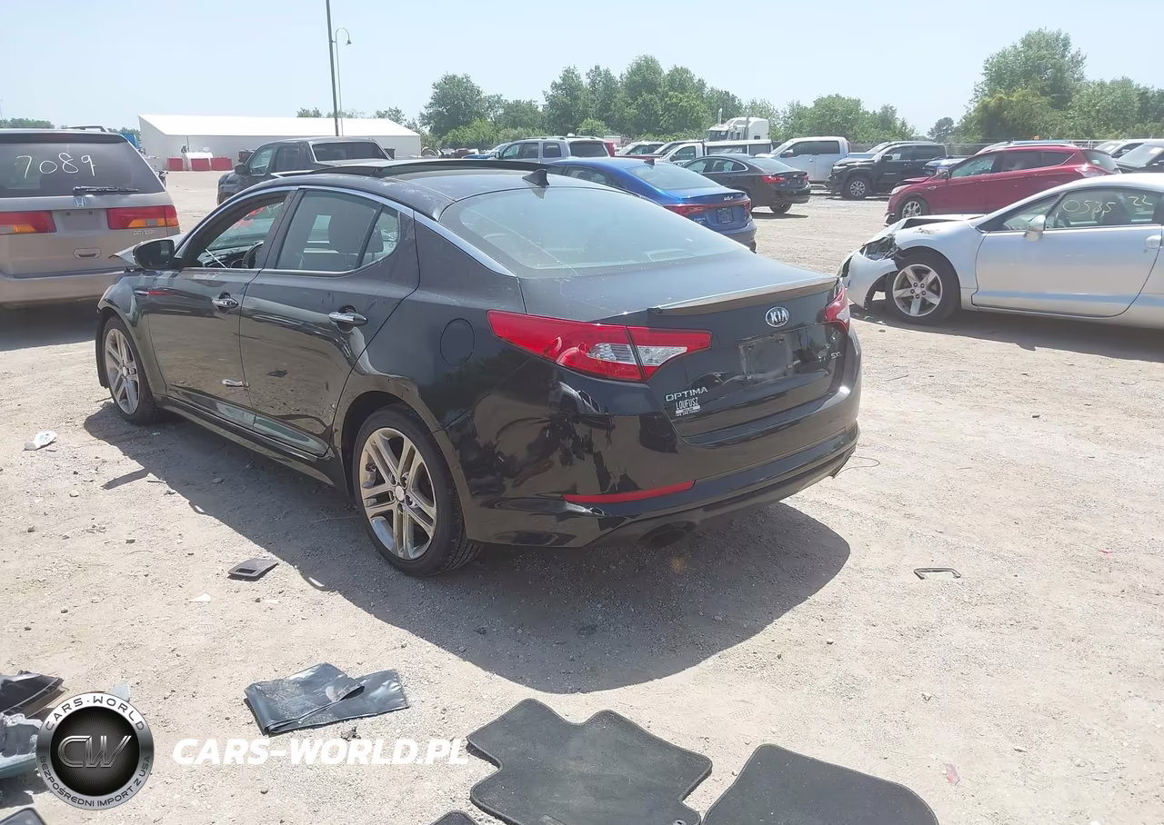 2013 Kia Optima Sx VIN:5XXGR4A65DG141942 - 3