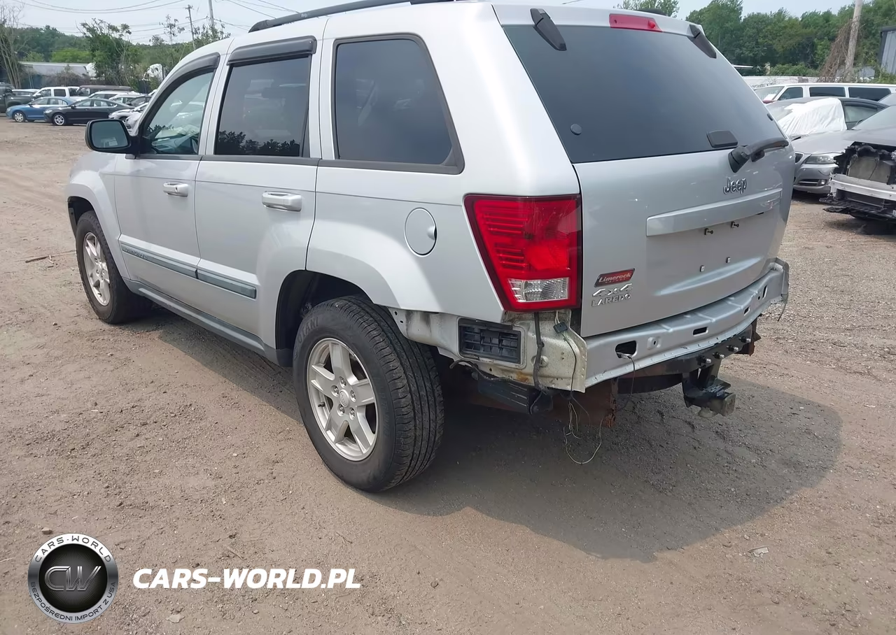 2007 Jeep Grand Cherokee Laredo VIN:1J8GR48K17C541612 - 3