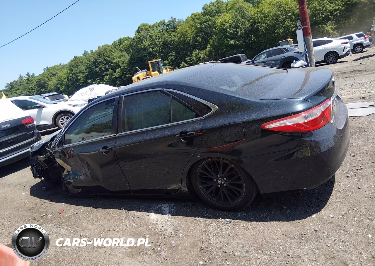 2016 Toyota Camry Hybrid Le VIN:4T1BD1FK6GU181809 - 13