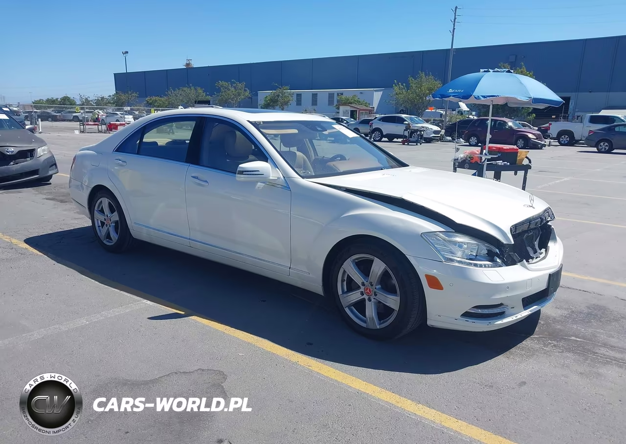 2010 Mercedes-Benz S 550