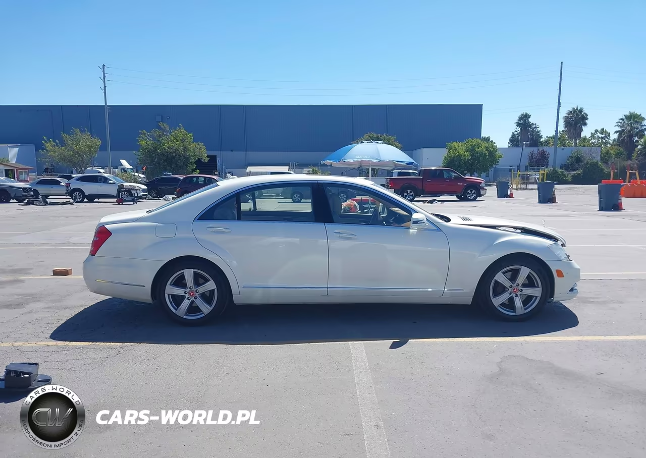 2010 Mercedes-Benz S 550 VIN:WDDNG7BB6AA342126 - 13