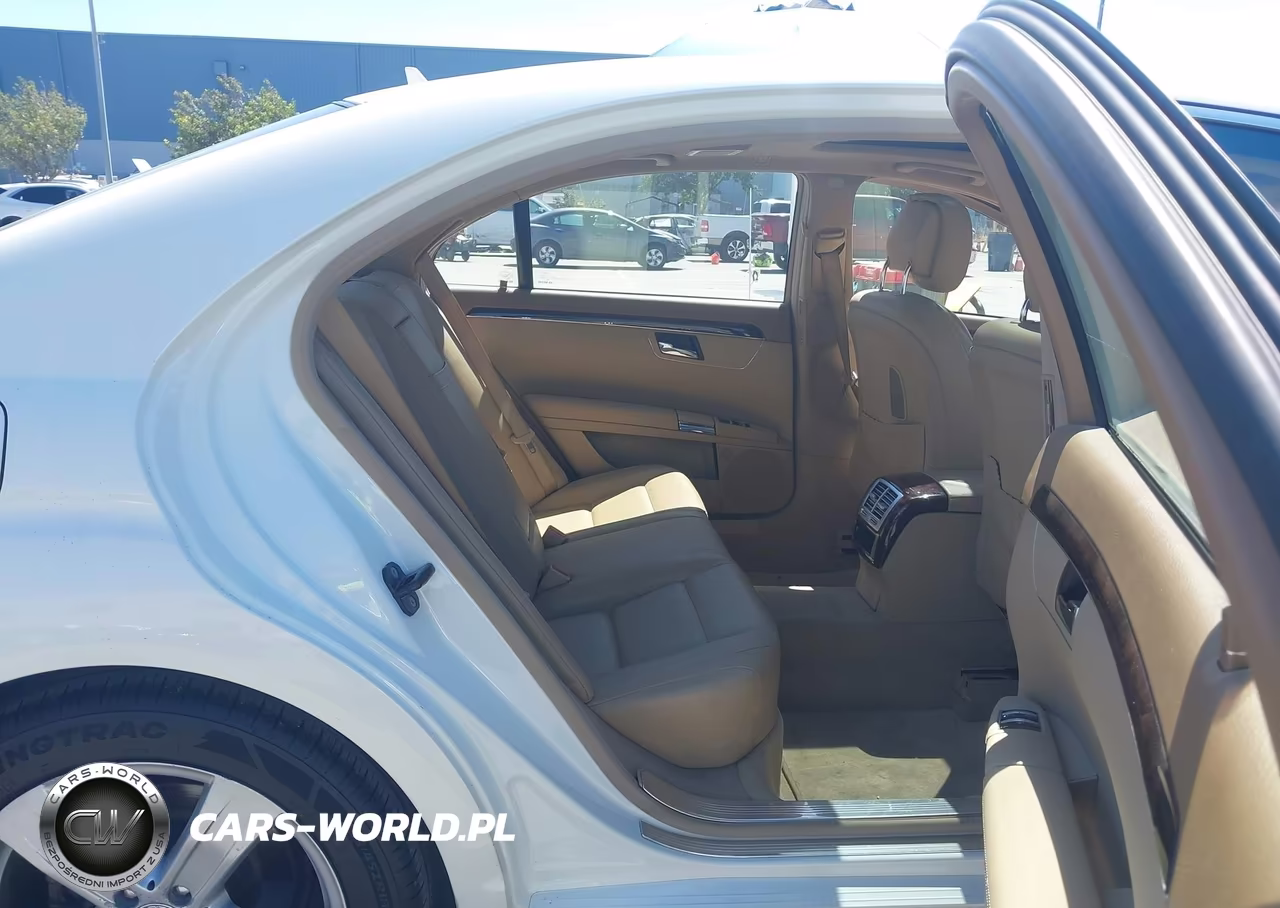 2010 Mercedes-Benz S 550 VIN:WDDNG7BB6AA342126 - 8