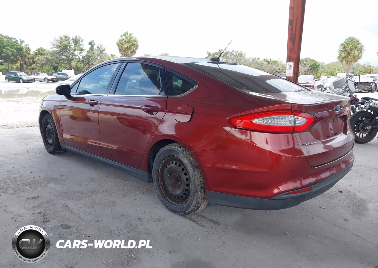 2014 Ford Fusion S VIN:3FA6P0G77ER349792 - 3
