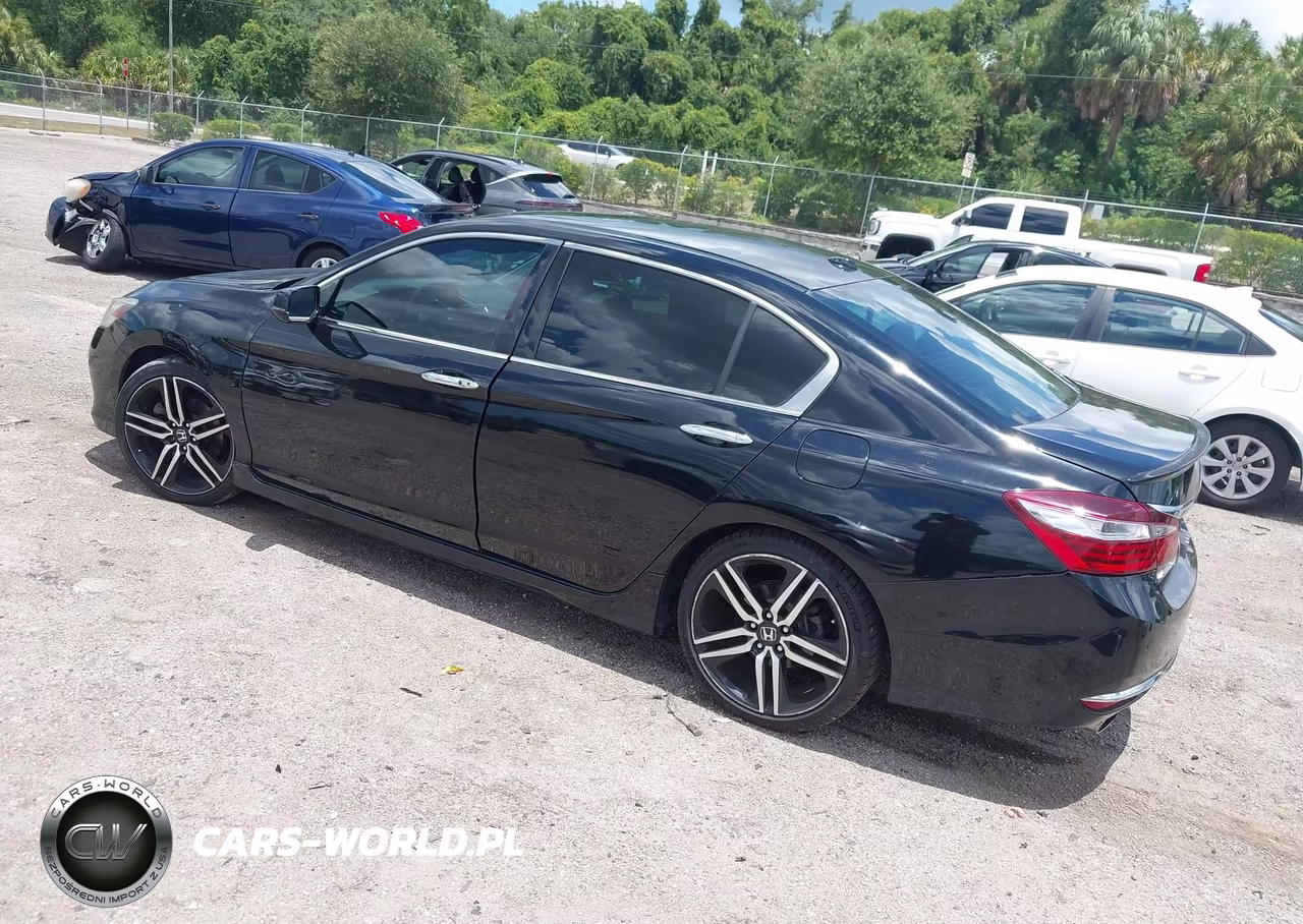 2017 Honda Accord Touring V6 VIN:1HGCR3F98HA012107 - 3