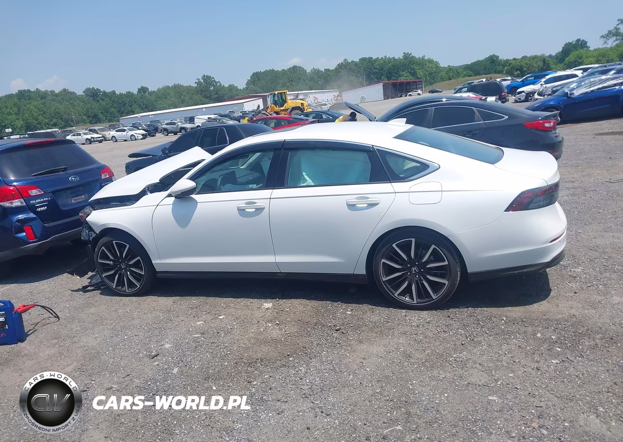 2023 Honda Accord Hybrid Touring VIN:1HGCY2F84PA018201 - 14