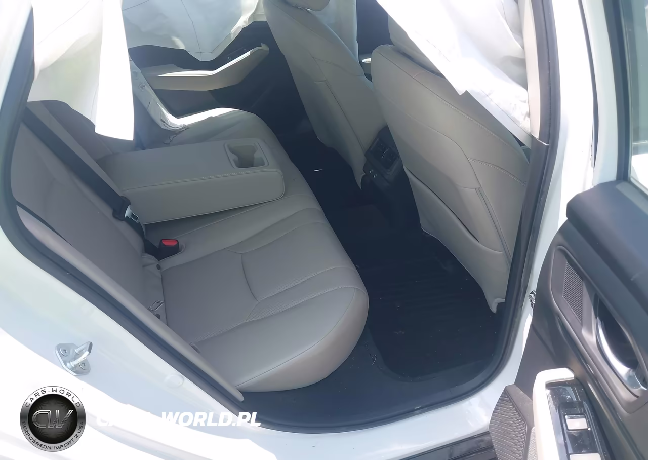 2023 Honda Accord Hybrid Touring VIN:1HGCY2F84PA018201 - 8