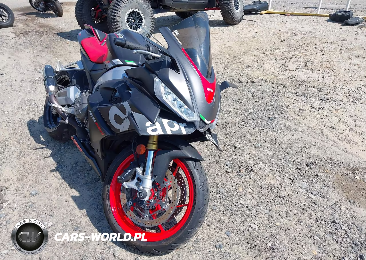 2021 Aprilia Rs 660