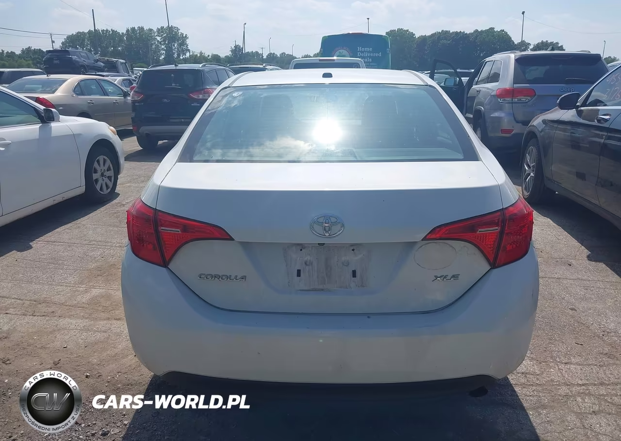 2017 Toyota Corolla Xle VIN:5YFBURHE2HP586509 - 16