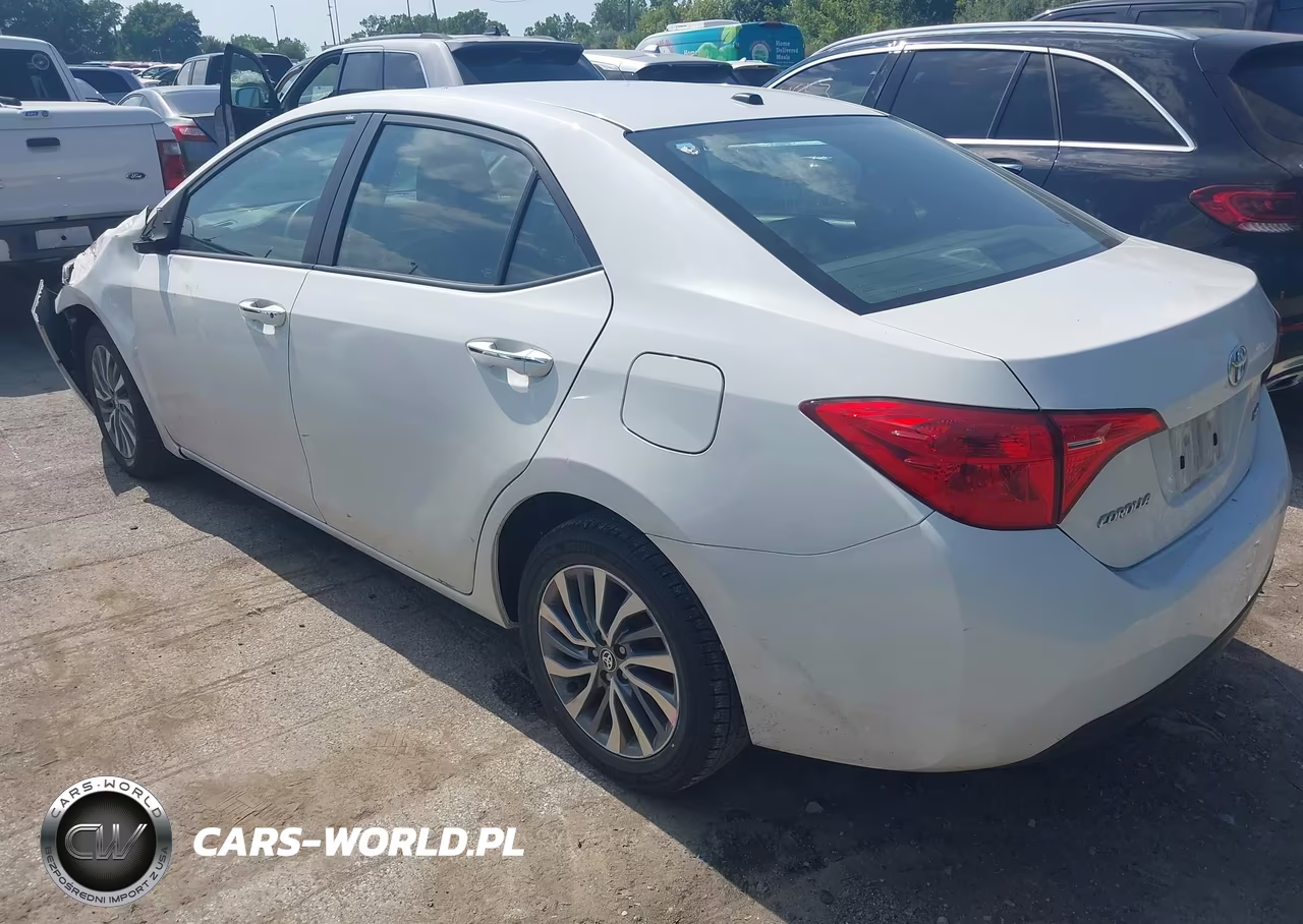 2017 Toyota Corolla Xle VIN:5YFBURHE2HP586509 - 3
