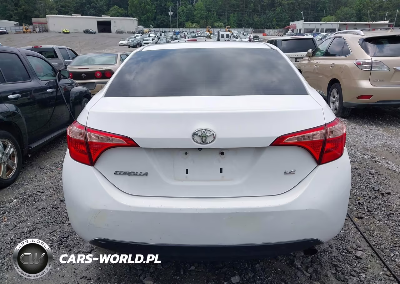 2018 Toyota Corolla Le VIN:2T1BURHE6JC054721 - 16