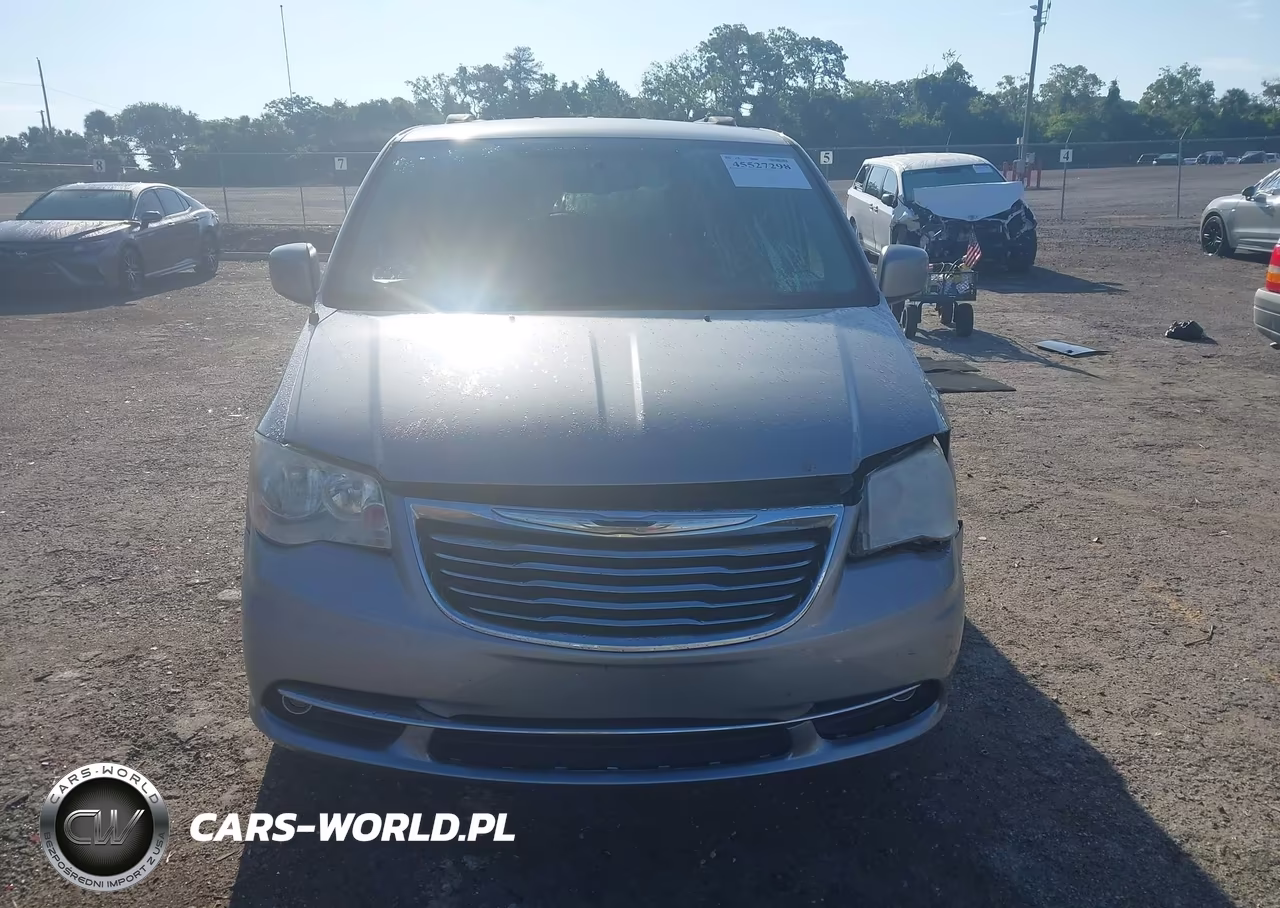 2016 Chrysler Town & Country Touring VIN:2C4RC1BG9GR188936 - 12