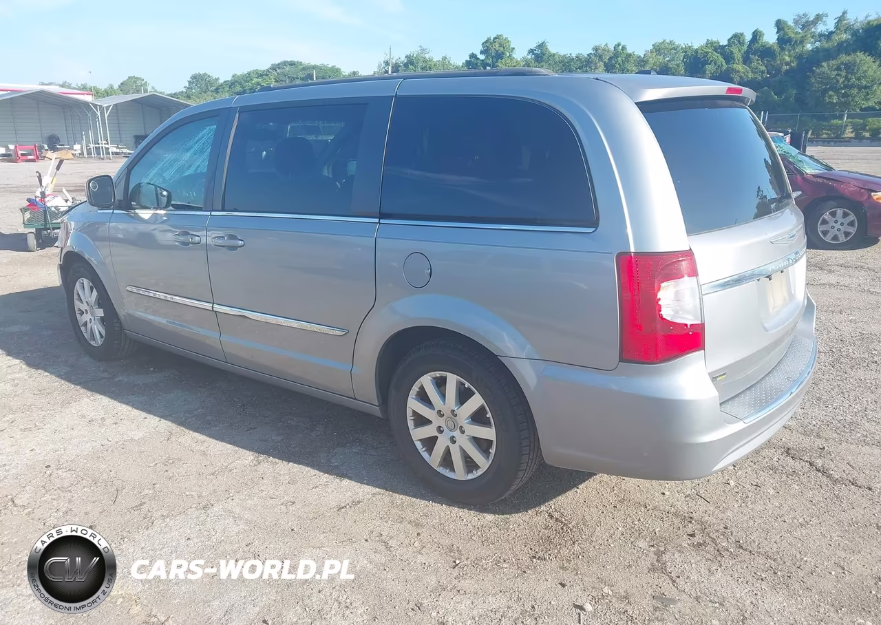 2016 Chrysler Town & Country Touring VIN:2C4RC1BG9GR188936 - 3