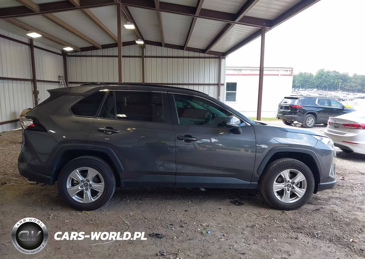 2020 Toyota Rav4 Xle VIN:2T3W1RFV7LC084110 - 13