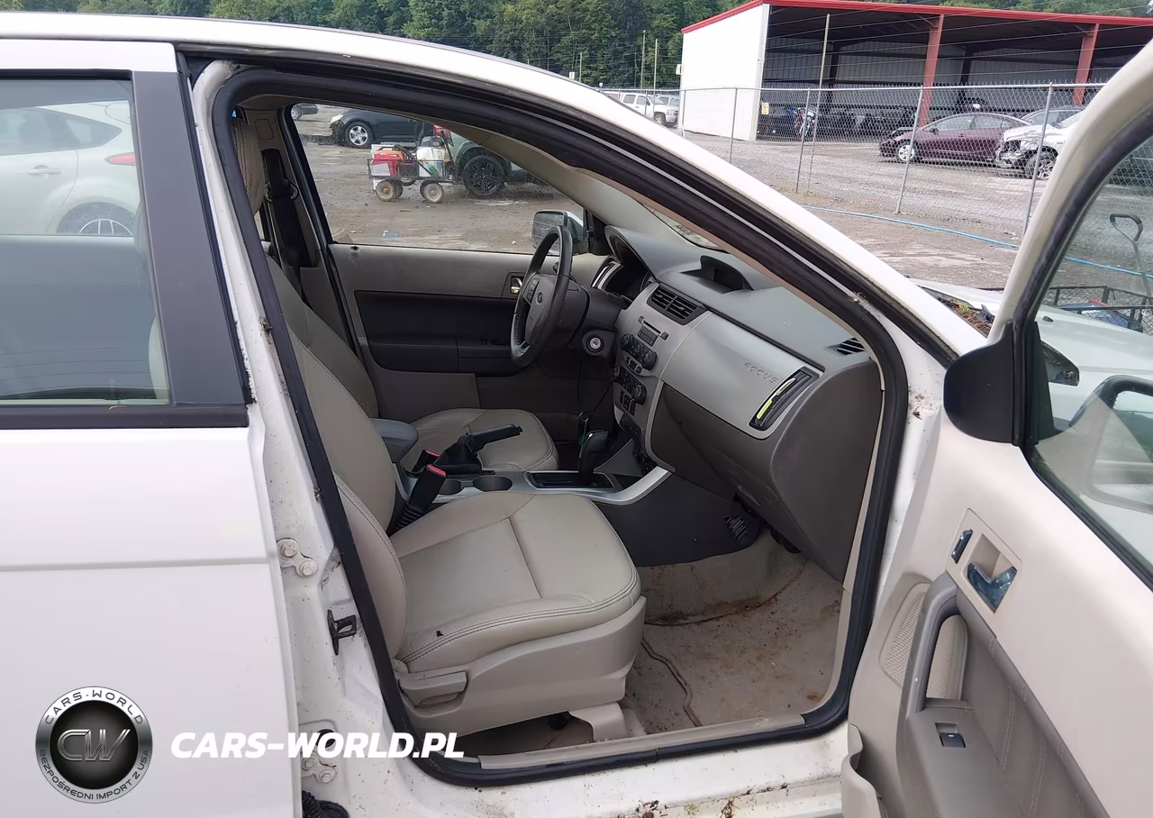 2011 Ford Focus VIN:1FAHP3HN8BW130128 - 5