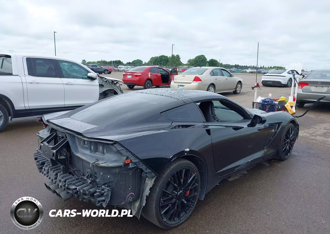 2019 Chevrolet Corvette Stingray VIN:1G1YB2D76K5121159 - 4