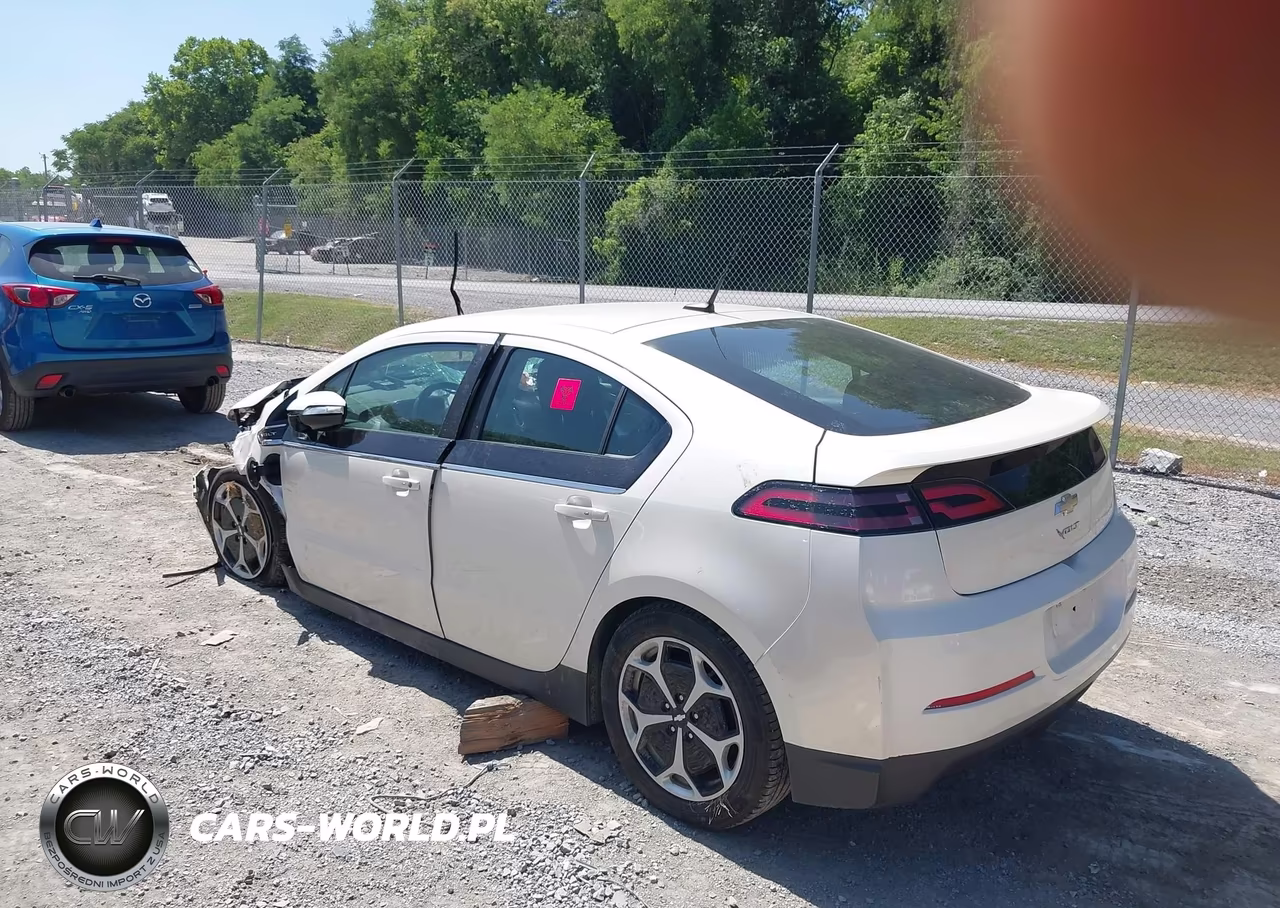 2014 Chevrolet Volt VIN:1G1RC6E49EU123981 - 3