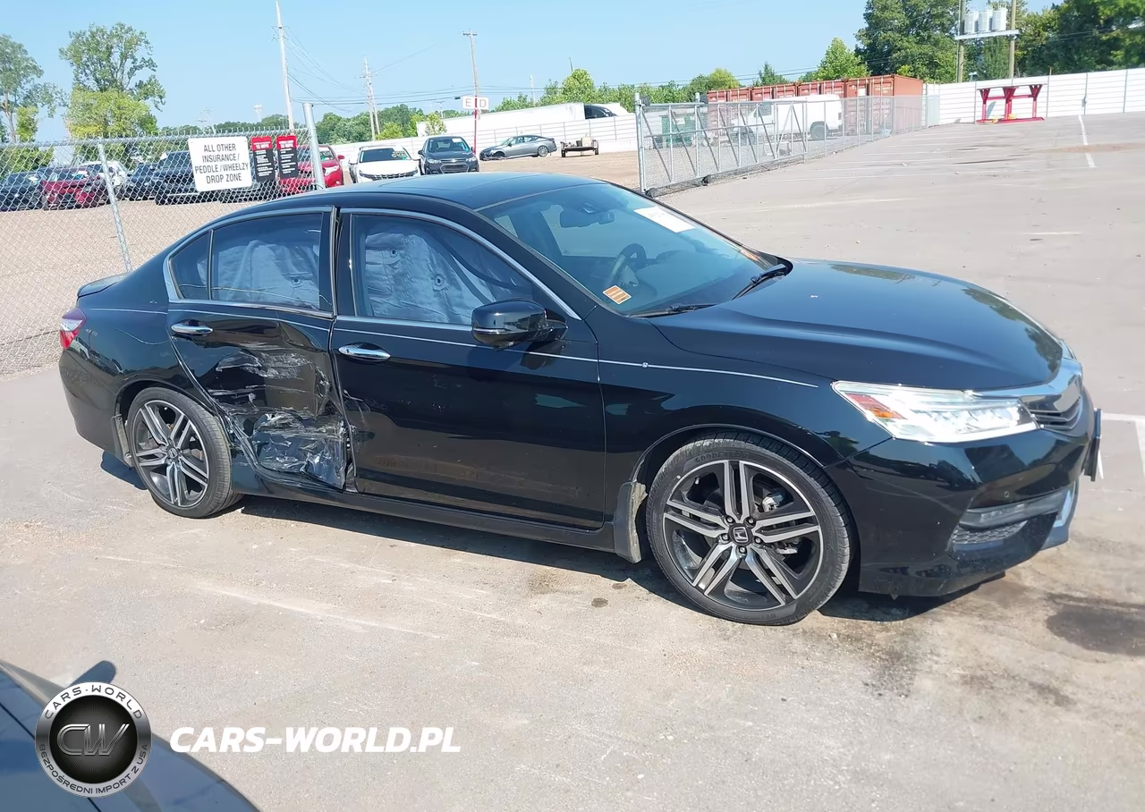 2016 Honda Accord Touring VIN:1HGCR3F97GA021136 - 13
