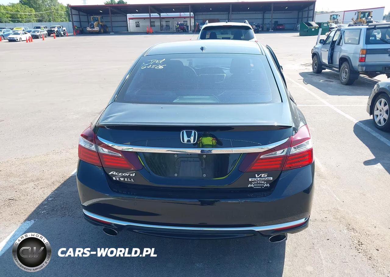 2016 Honda Accord Touring VIN:1HGCR3F97GA021136 - 16