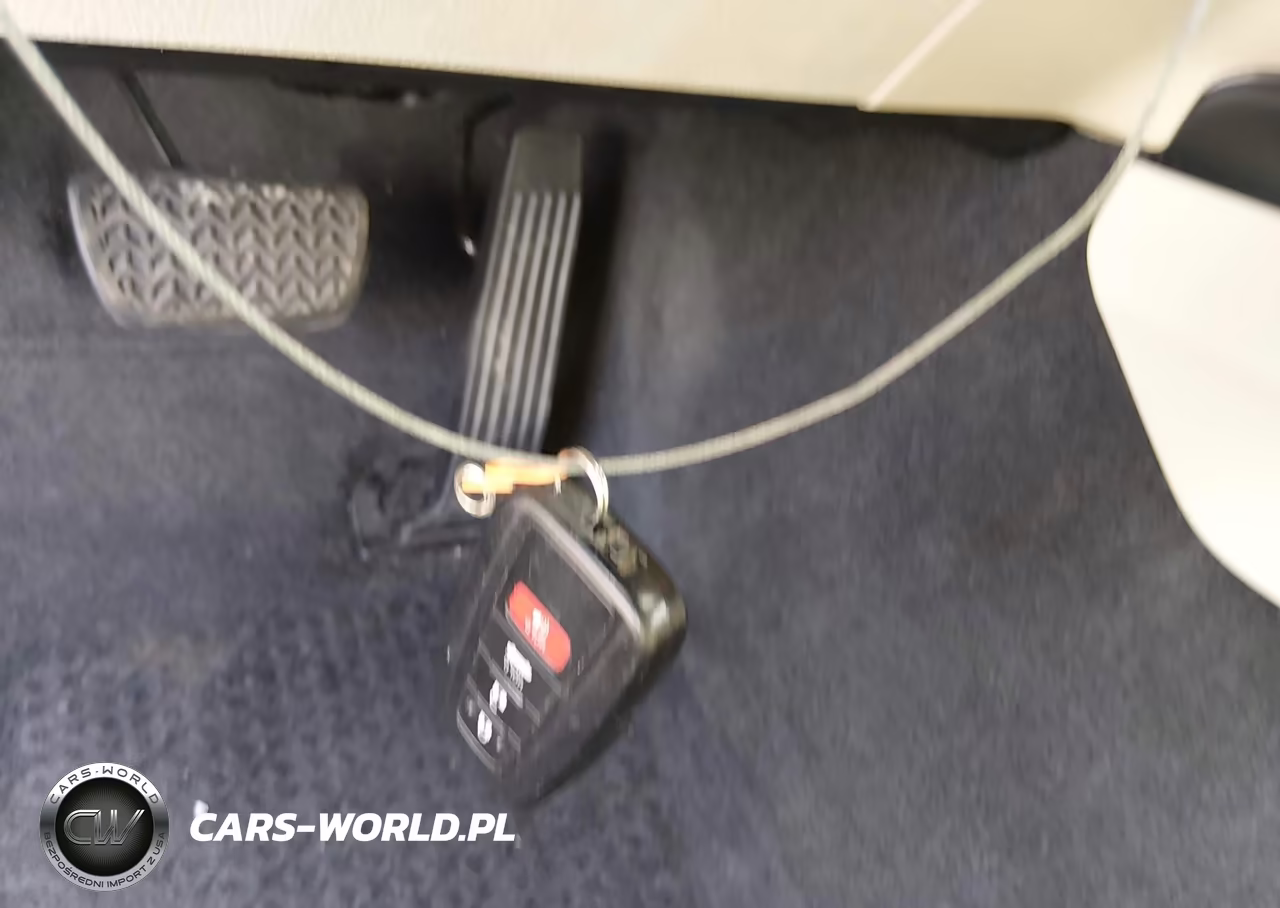 2019 Toyota Camry Le VIN:4T1B11HK9KU259837 - 11