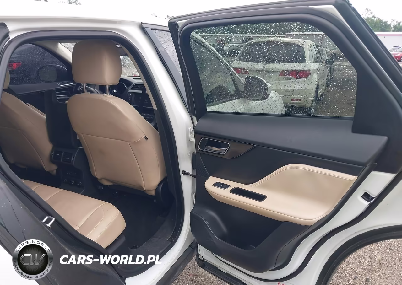 2017 Jaguar F-Pace 35T Premium VIN:SADCJ2BV5HA092120 - 8