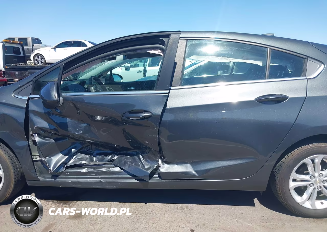 2019 Chevrolet Cruze Lt VIN:3G1BE6SM7KS557618 - 14