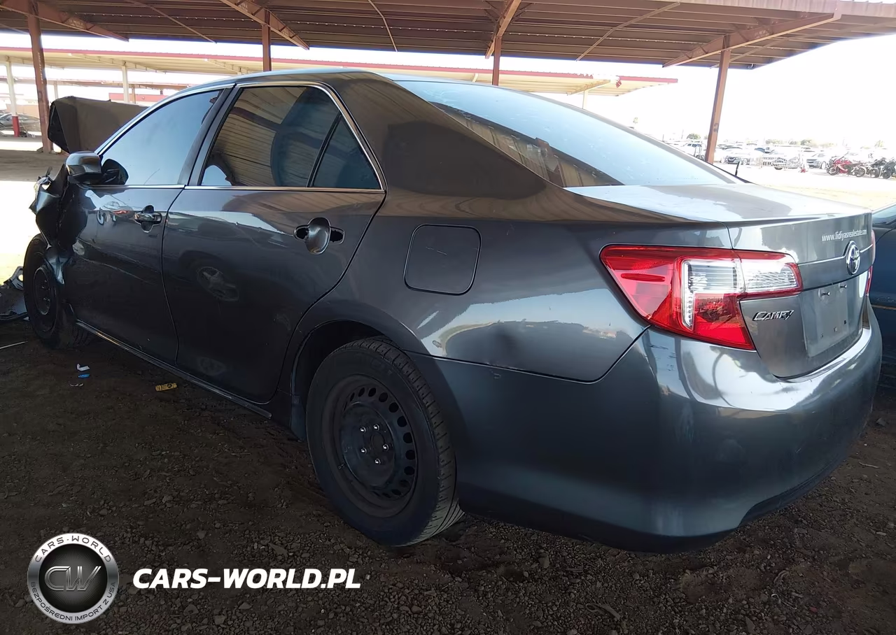 2014 Toyota Camry Le VIN:4T1BF1FK5EU309674 - 3