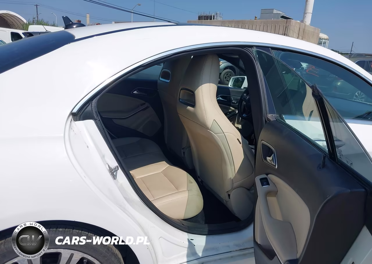 2018 Mercedes-Benz Cla 250 VIN:WDDSJ4EB1JN696112 - 8