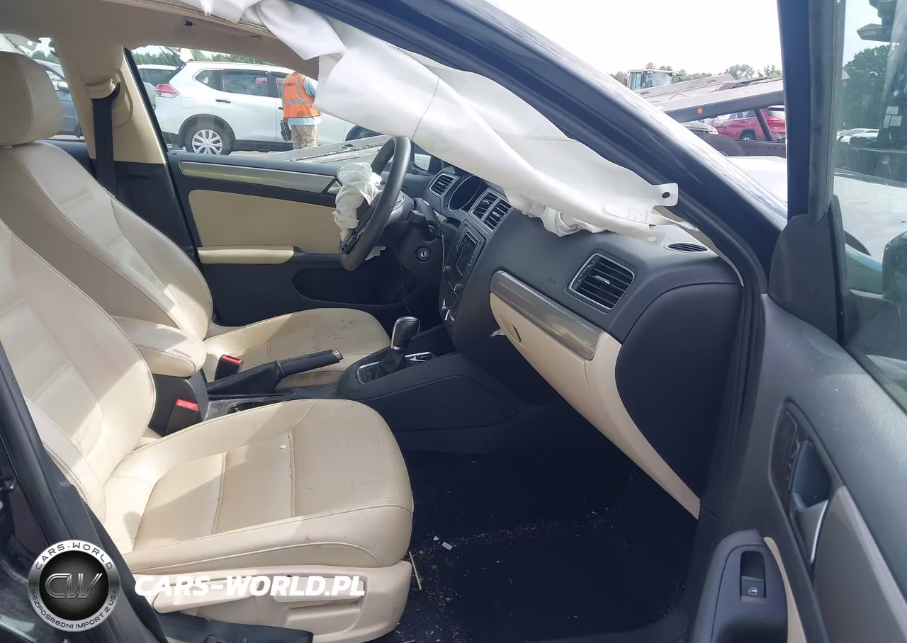 2018 Volkswagen Jetta 1.4T Se-1.4T Wolfsburg Edition VIN:3VWDB7AJ5JM249840 - 5