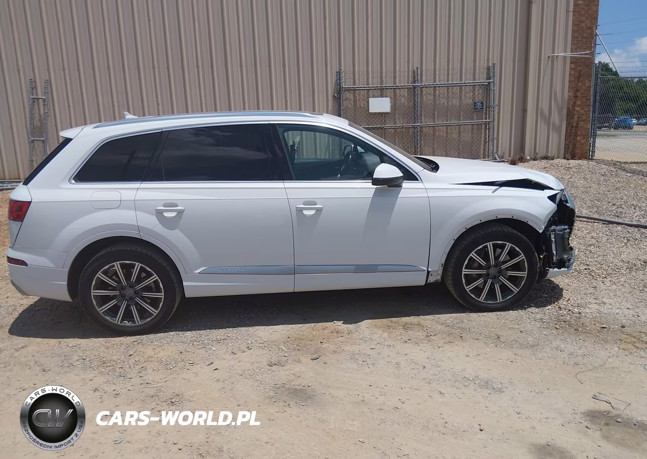 2017 Audi Q7 3.0T Premium VIN:WA1LAAF77HD030339 - 13