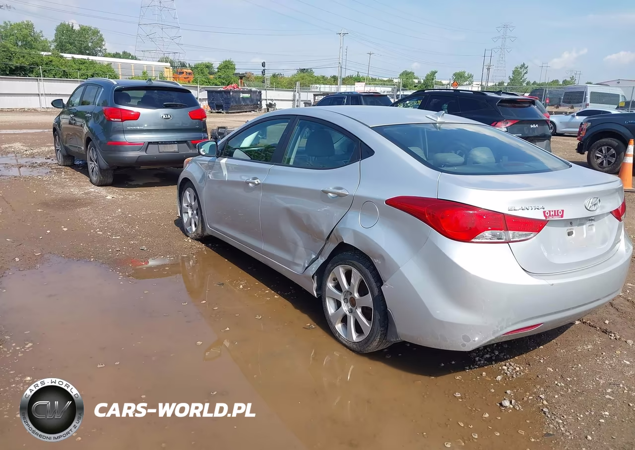 2013 Hyundai Elantra Limited VIN:5NPDH4AE7DH323322 - 3
