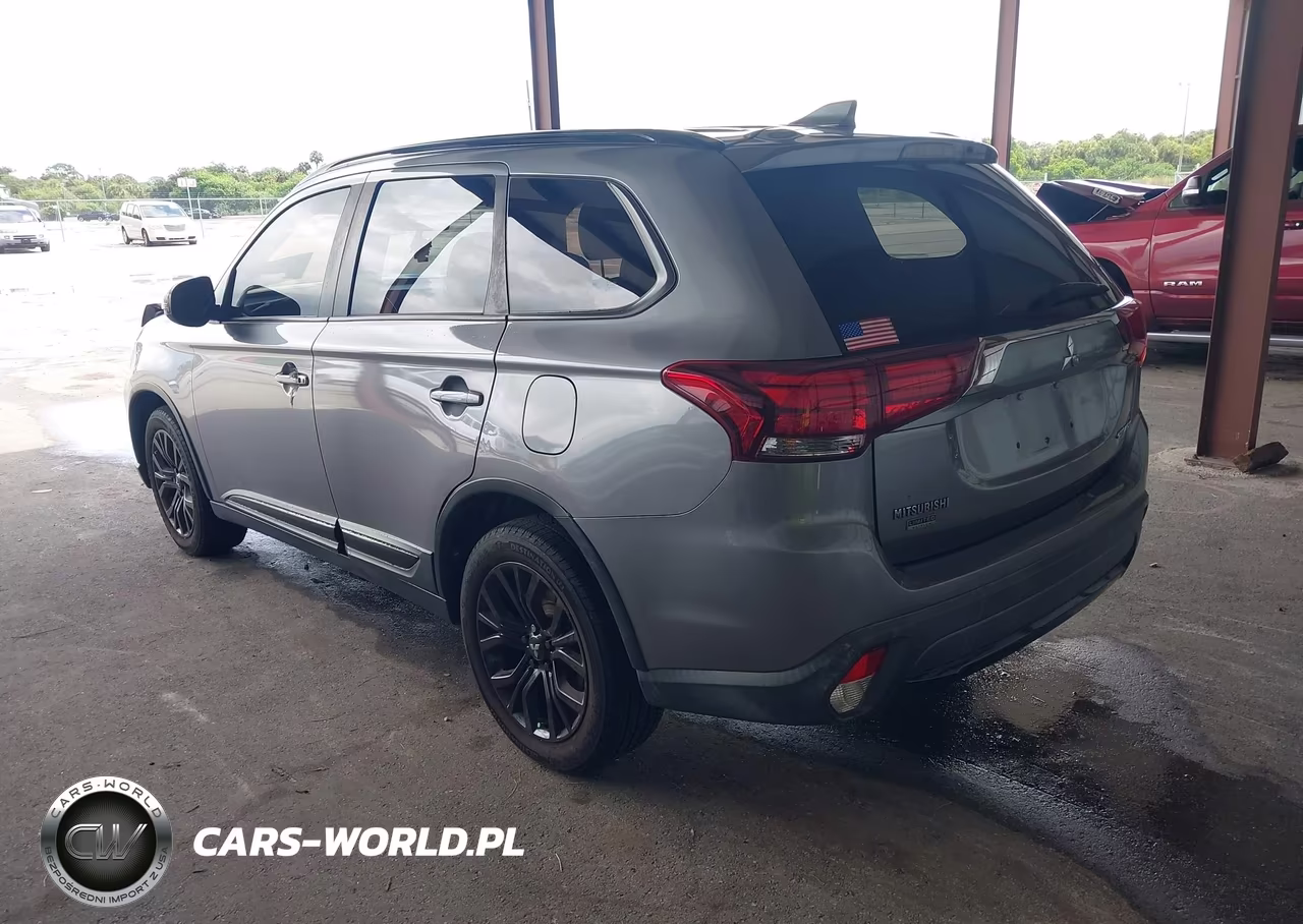 2018 Mitsubishi Outlander Le VIN:JA4AZ3A34JZ022109 - 3