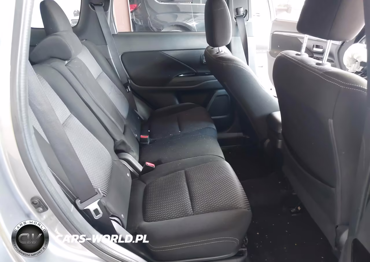 2018 Mitsubishi Outlander Le VIN:JA4AZ3A34JZ022109 - 8