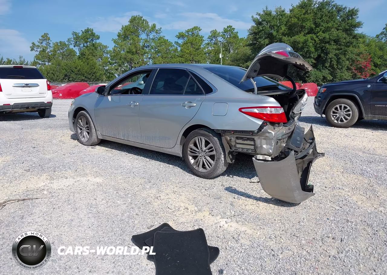 2017 Toyota Camry Se VIN:4T1BF1FK6HU338329 - 3