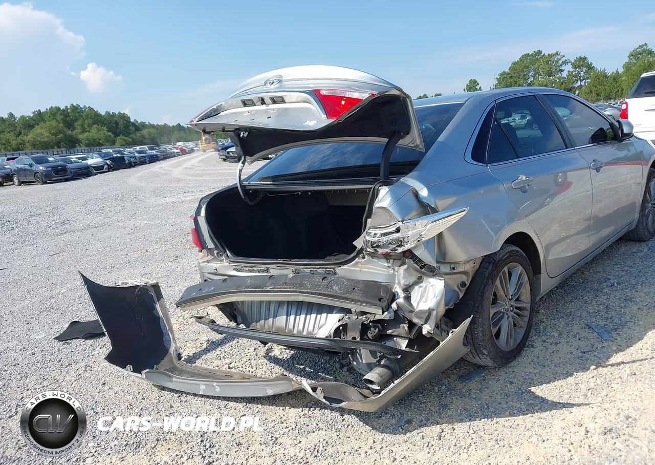 2017 Toyota Camry Se VIN:4T1BF1FK6HU338329 - 6