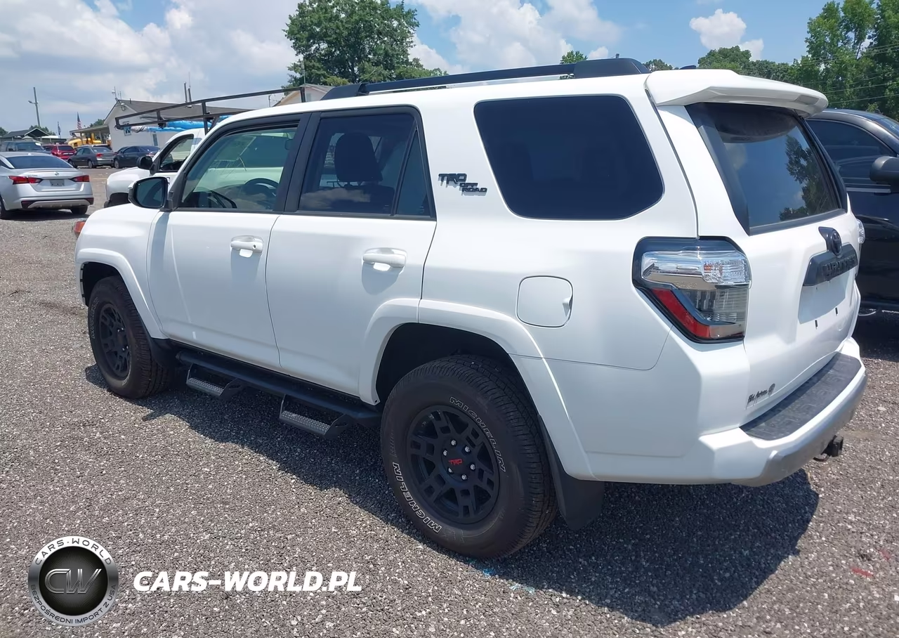 2024 Toyota 4Runner Trd Off Road VIN:JTEPU5JR5R6267816 - 3