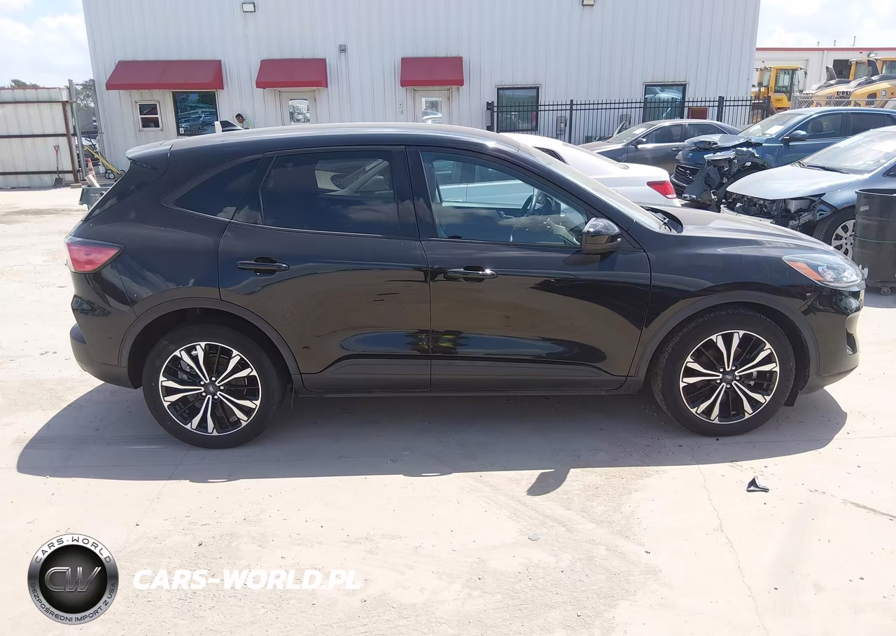 2021 Ford Escape Se VIN:1FMCU0G6XMUB09233 - 13